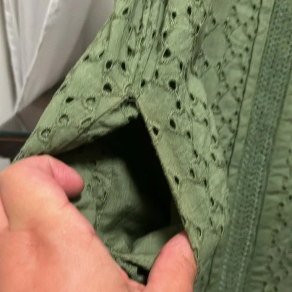 Gap Women's Size Small Green Eyelet Shift Pattern Dress With Pockets - Picture 4 of 12